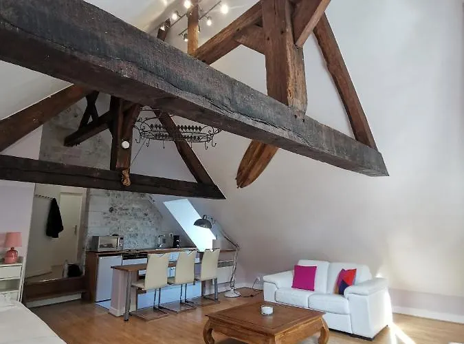 Les Bois Flottes Apartment