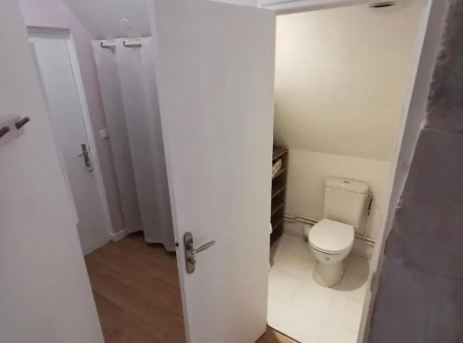 Les Bois Flottes Apartment *