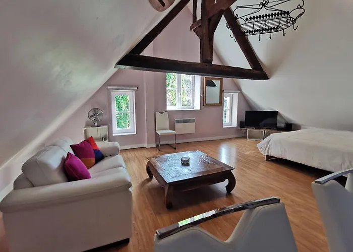 Les Bois Flottes Apartment